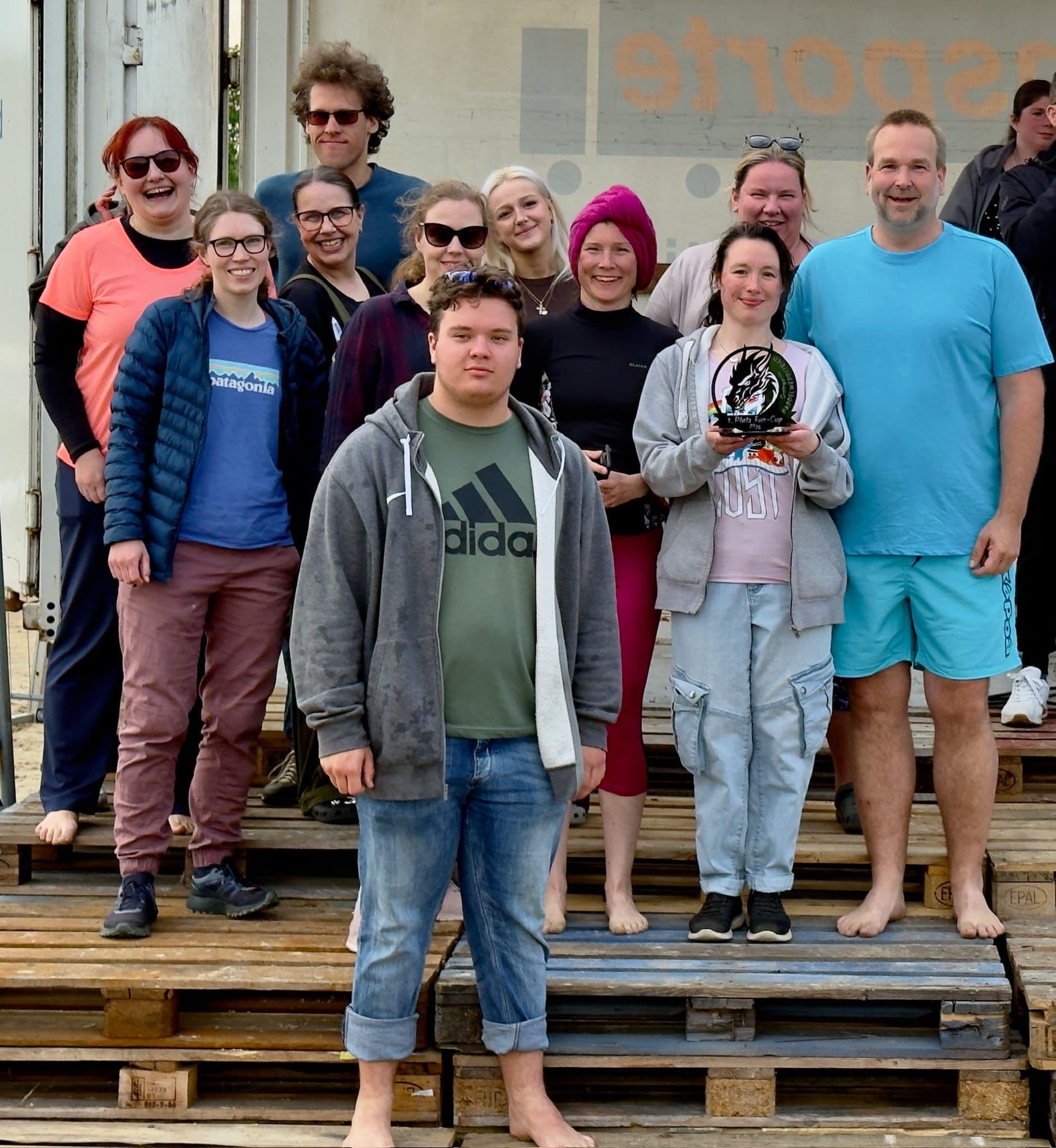 Die bunten Spaß-SiegerInnen vom Paddelweddstriet in Grotegaste – Bild 4